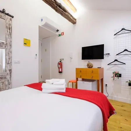 Casa Velhinha - Design, Culture And Comfort In Guimarães