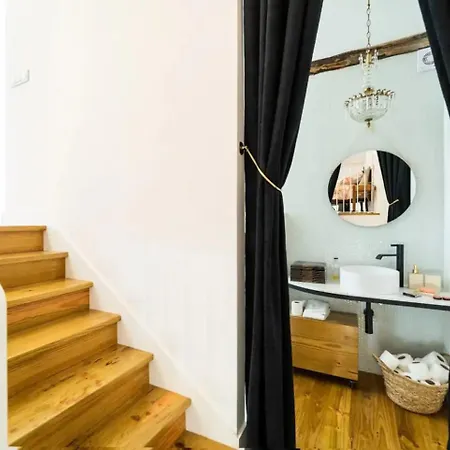 Casa Velhinha - Design, Culture And Comfort In Appartamento Guimarães