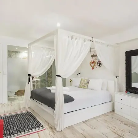 Casa Velhinha - Design, Culture And Comfort In *