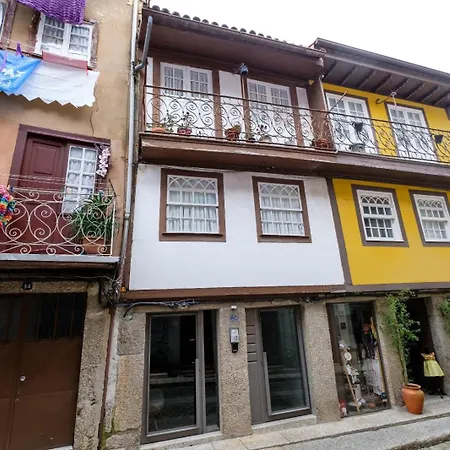 Casa Velhinha - Design, Culture And Comfort In Appartamento Guimarães