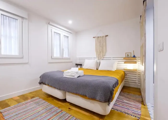 Casa Velhinha - Design, Culture And Comfort In 吉马良斯