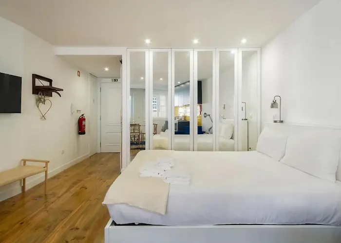 Casa Velhinha - Design, Culture And Comfort In 아파트 *